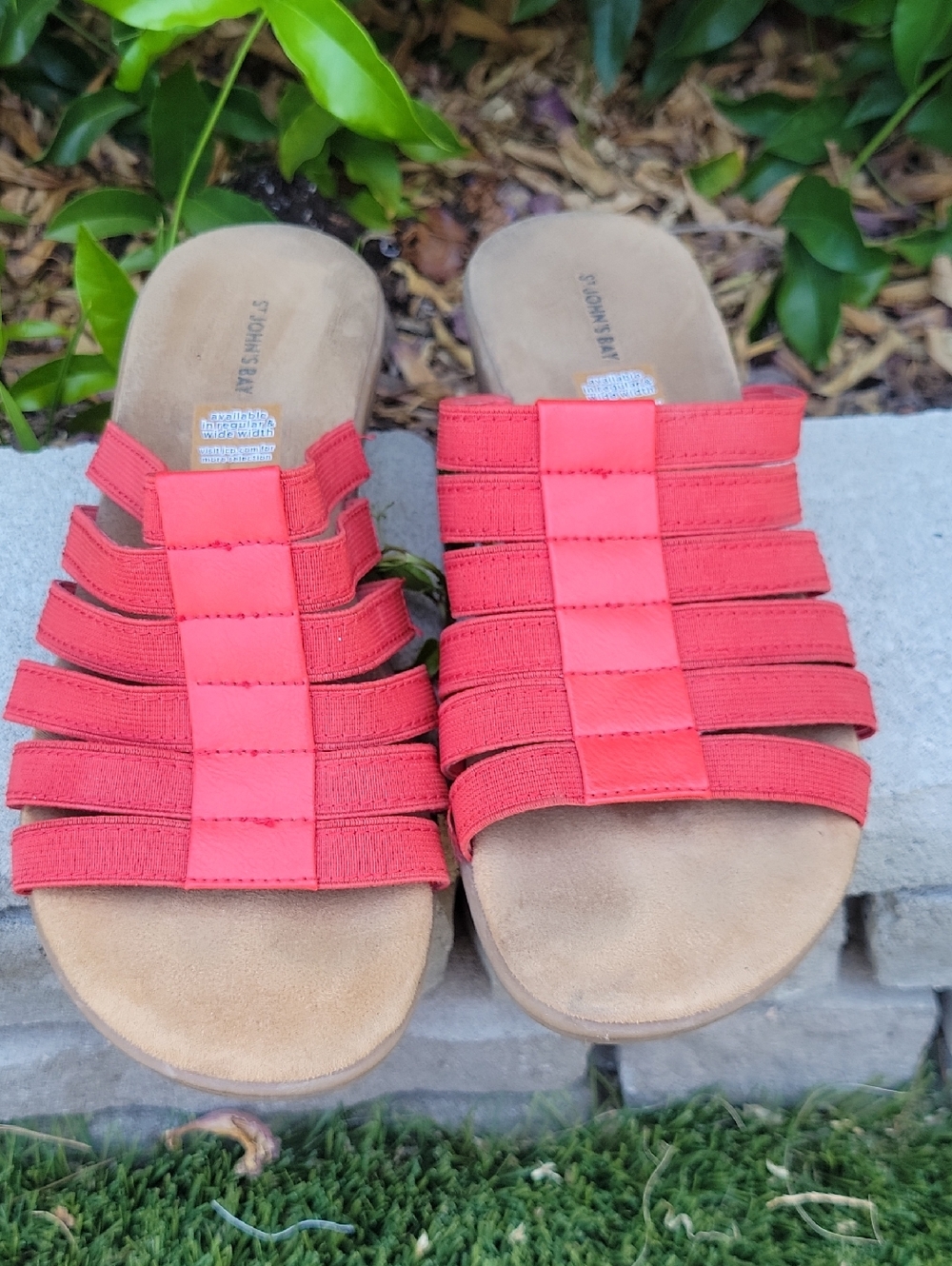 St. John's Bay Izabel Red Strappy Slip On Sandals 8.5